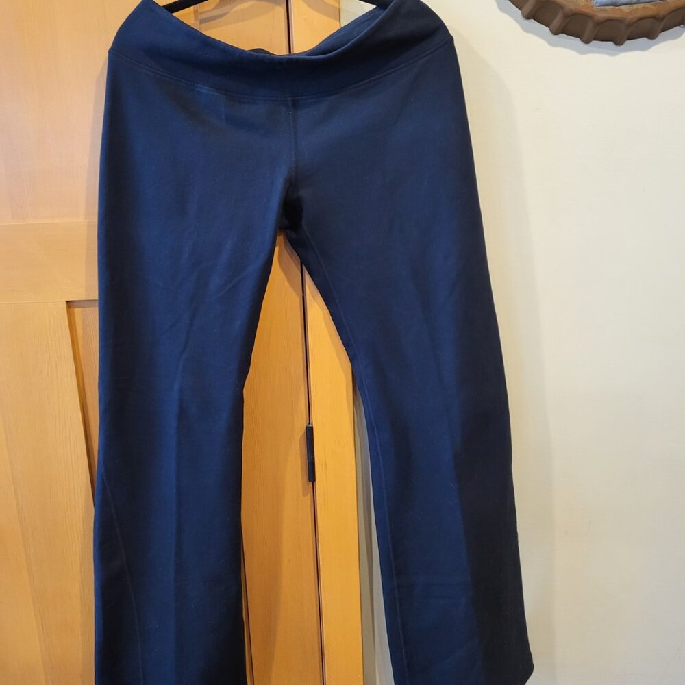 Lululemon High Waist Flare Pants - Black - Excellent condition
